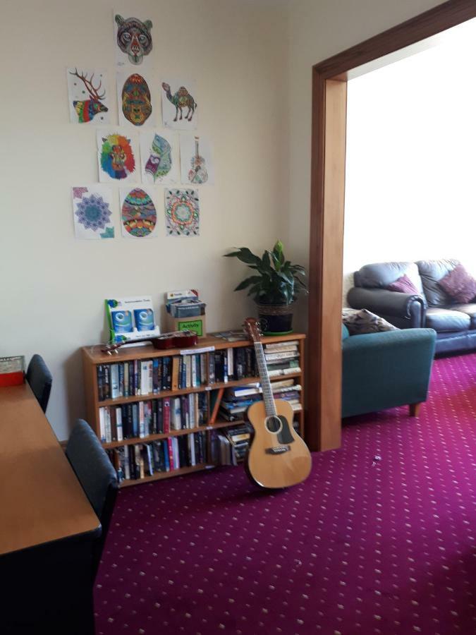 Foley Towers Bbh Albergue Christchurch Exterior foto